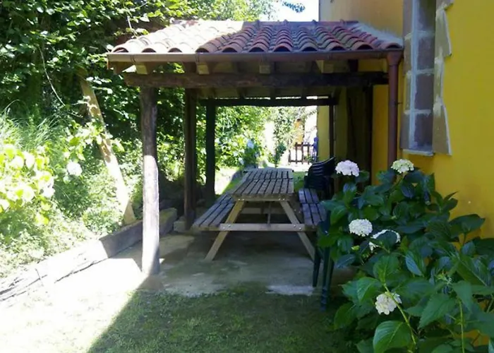 Avellanos Casa 1 * Celis